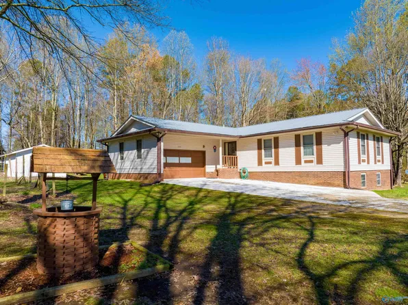 1306 Oakhill Dr NE, Fort Payne, AL 35967