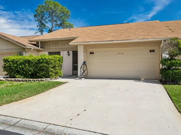 4054 Shoreside Cir, Tampa, FL 33624