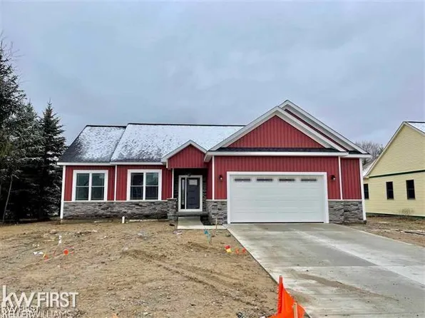 5177 N Irish Rd, Davison, MI 48423