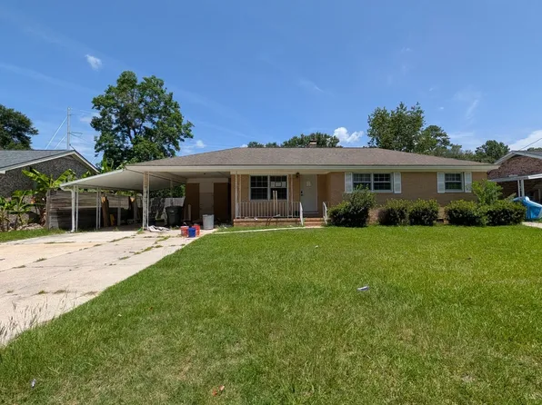148 Camelot Dr, Goose Creek, SC 29445