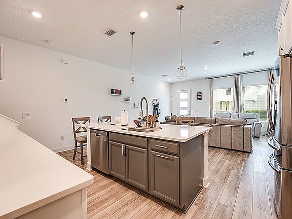 5th image of 11332 Breakers Bay Way