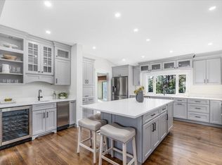 61 Manchester St, Nashua, NH 03064