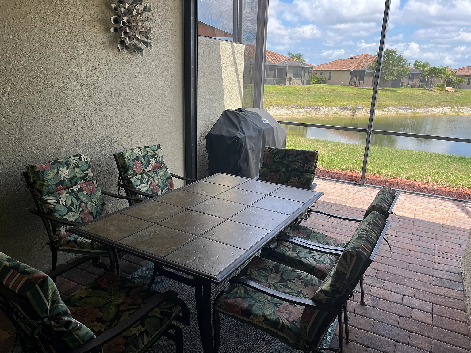 2 bed, 1564 sqft, $2,500 — Photo 3
