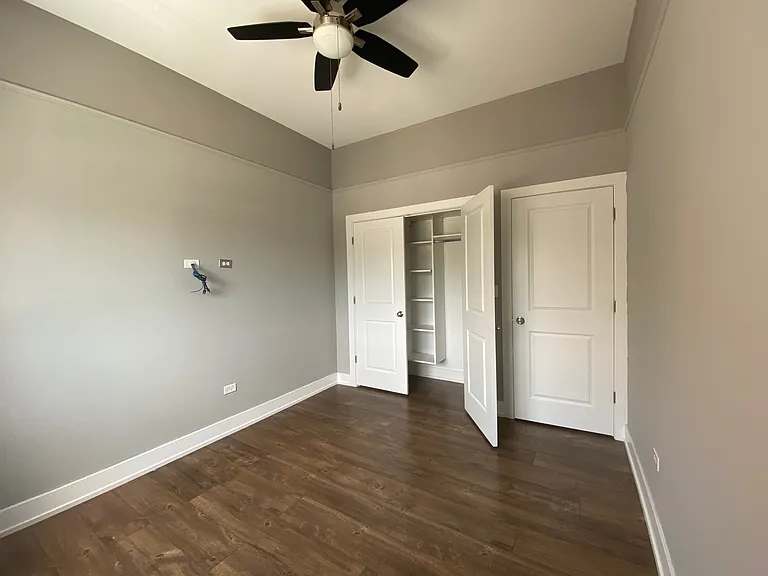 5911 N Northwest Hwy #205 — Photo 8