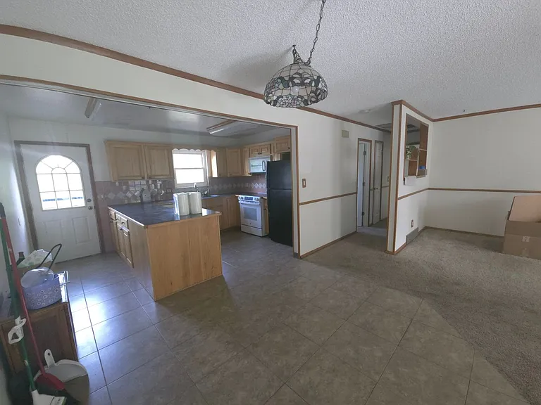 1524 Dexter St — Photo 12