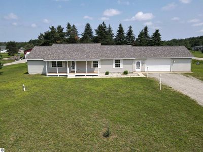 2703 Orchard Beach Rd, Cheboygan, MI, 49721