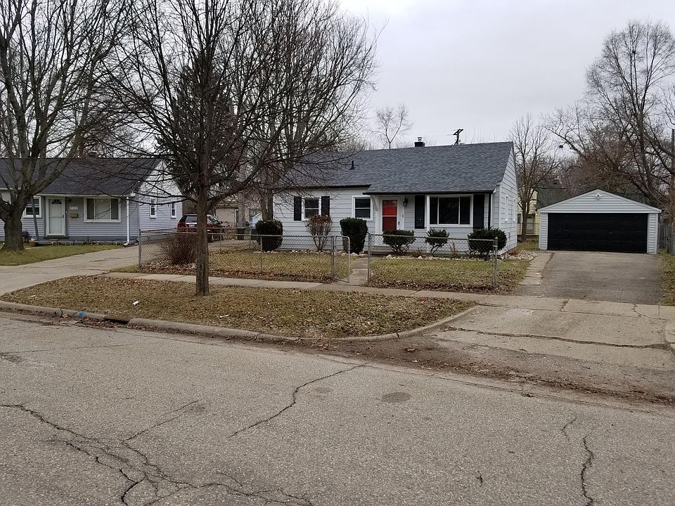 1st image of 211 W Ainsworth Blvd
