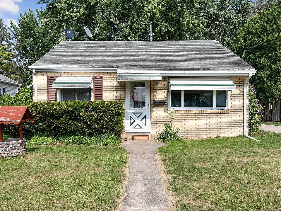 1st image of 224 S John St