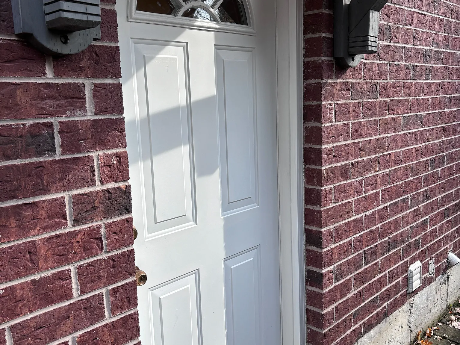 2 bed, $2,850 — Photo 2