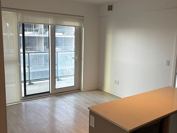 5th image of 8 Tippett Rd #1311