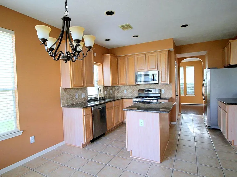 1118 Oxford Mills Ln — Photo 10