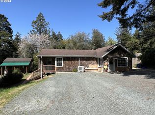 1407 Jackson St, Port Orford, OR