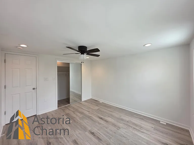519 E 28th St — Photo 15