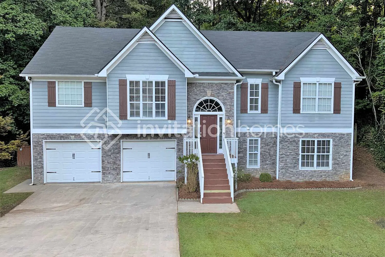 709 Hearthstone Xing Woodstock, GA 30189 — Photo 1