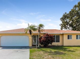 10830 Stacey Ln, Boca Raton, FL 33428