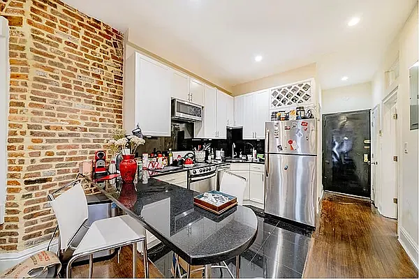 Rented by Douglas Elliman | media 4