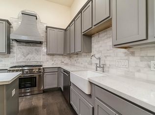 910B Snover St, Houston, TX 77007