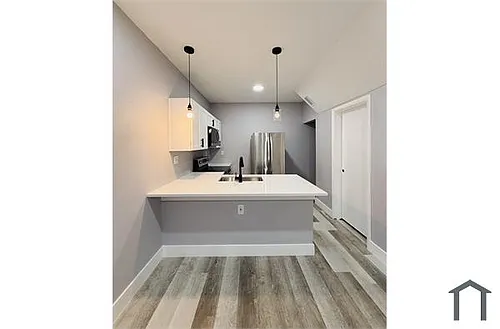 700 Madison Ave Photo 1