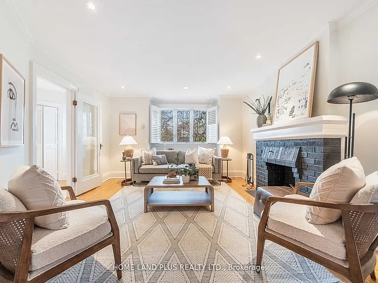 70 Mann Ave — Photo 5