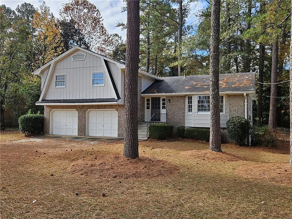 4882 Happy Hollow Rd