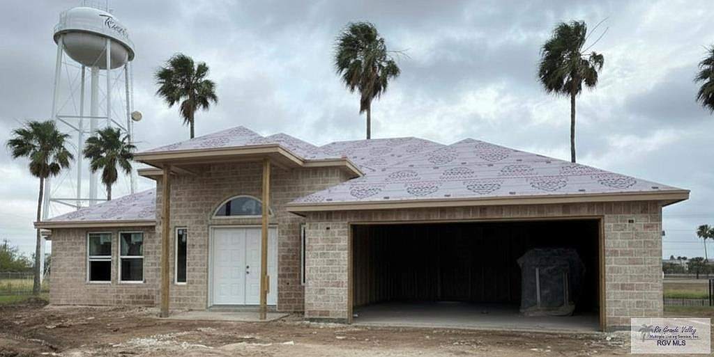 837 Sabine River Dr