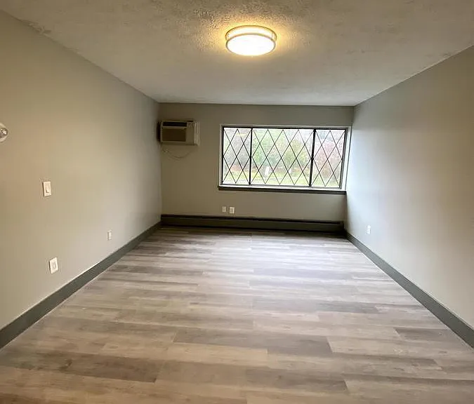 233 Ellington Rd #205 — Photo 3