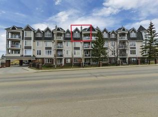 4707 W 50th St #403, Sylvan Lake, AB T4S0G7