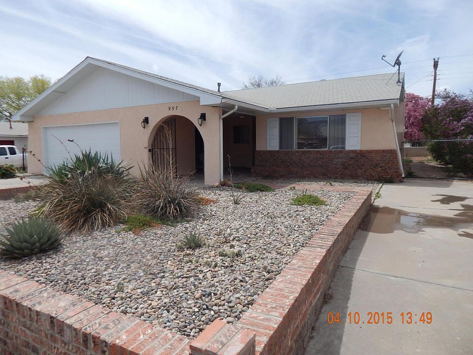 1st image of 957 Elm Dr