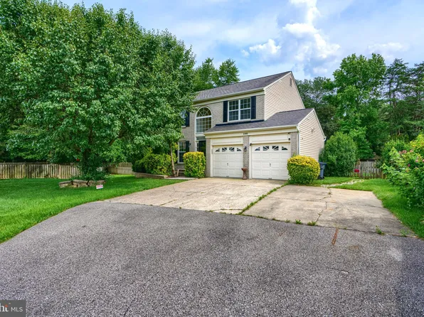 2460 Greentree Pl, Waldorf, MD 20603