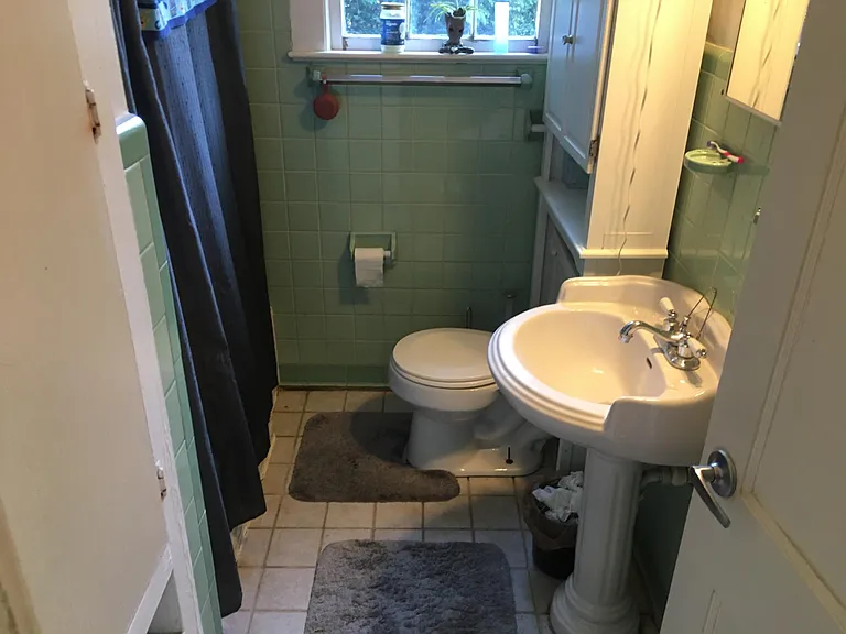105 Westridge Dr — Photo 3