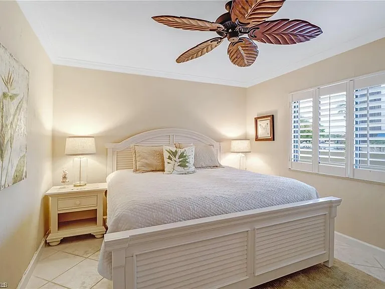 10475 Gulf Shore Dr #114 — Photo 10