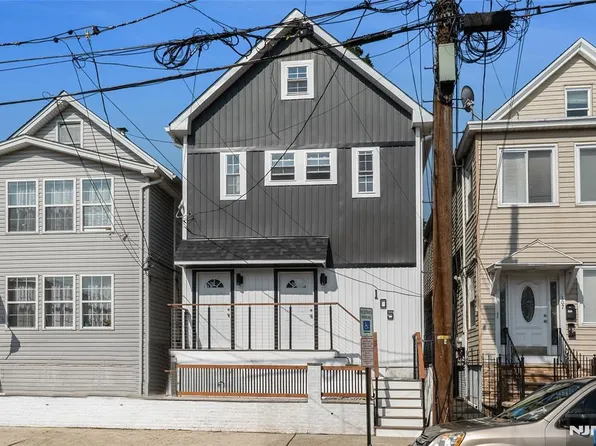 105 10th St, Passaic, NJ 07055