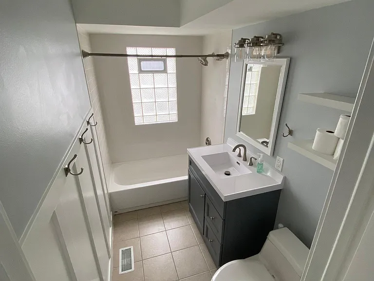 503 S Cass Ave — Photo 8