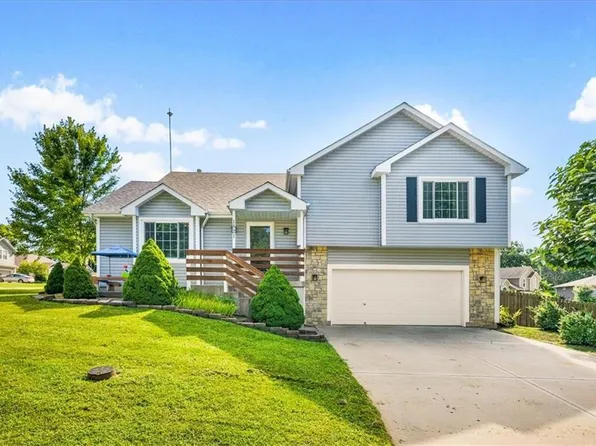 1521 S 104th Ter, Edwardsville, KS 66111