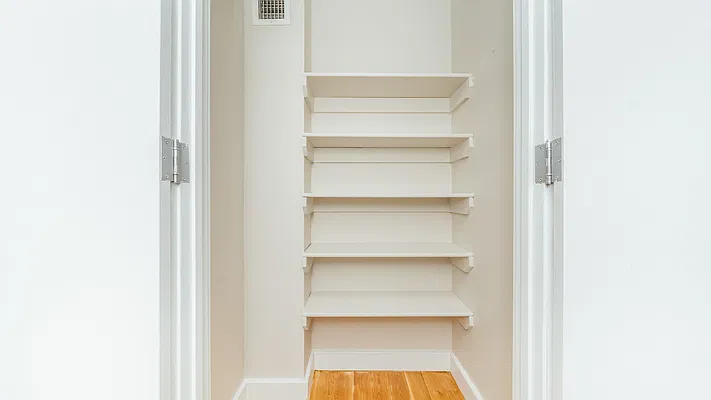 Rented by Nooklyn NYC LLC | media 8