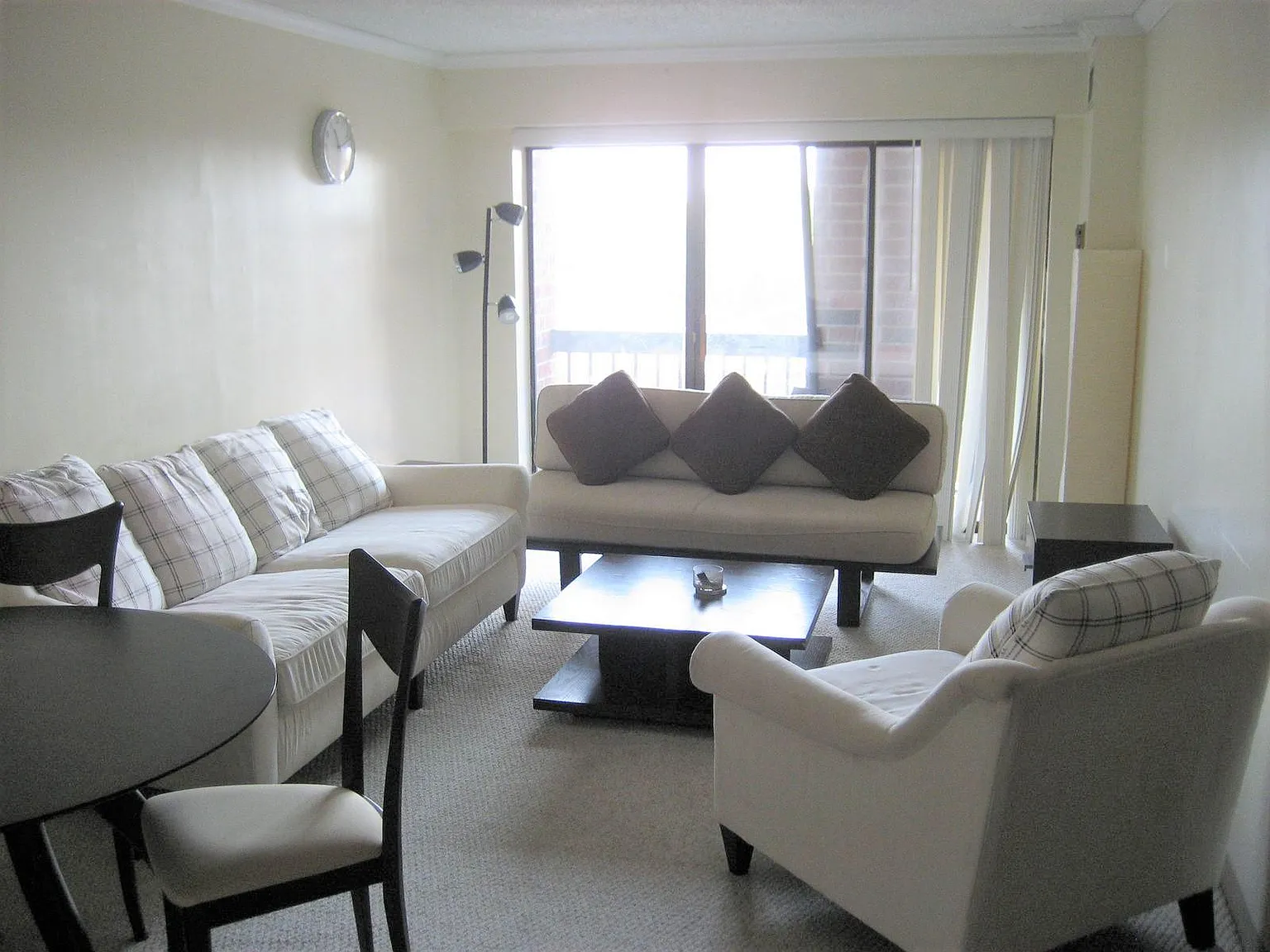 2 bed, 1.5 bath, 778 sqft, $3,200 — Photo 2