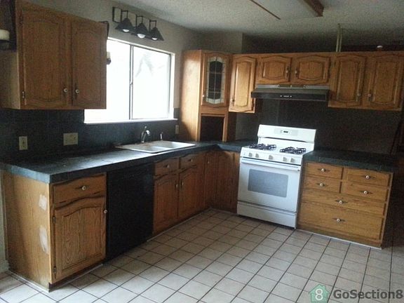 3rd image of 707 Knollwood Dr