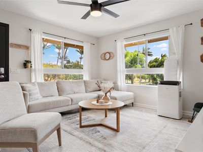 91-1075 Oaniani St Kapolei HI | Zillow