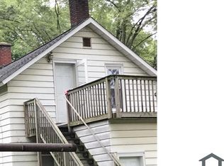 180 Emery Ter APT D, Benton Harbor, MI 49022