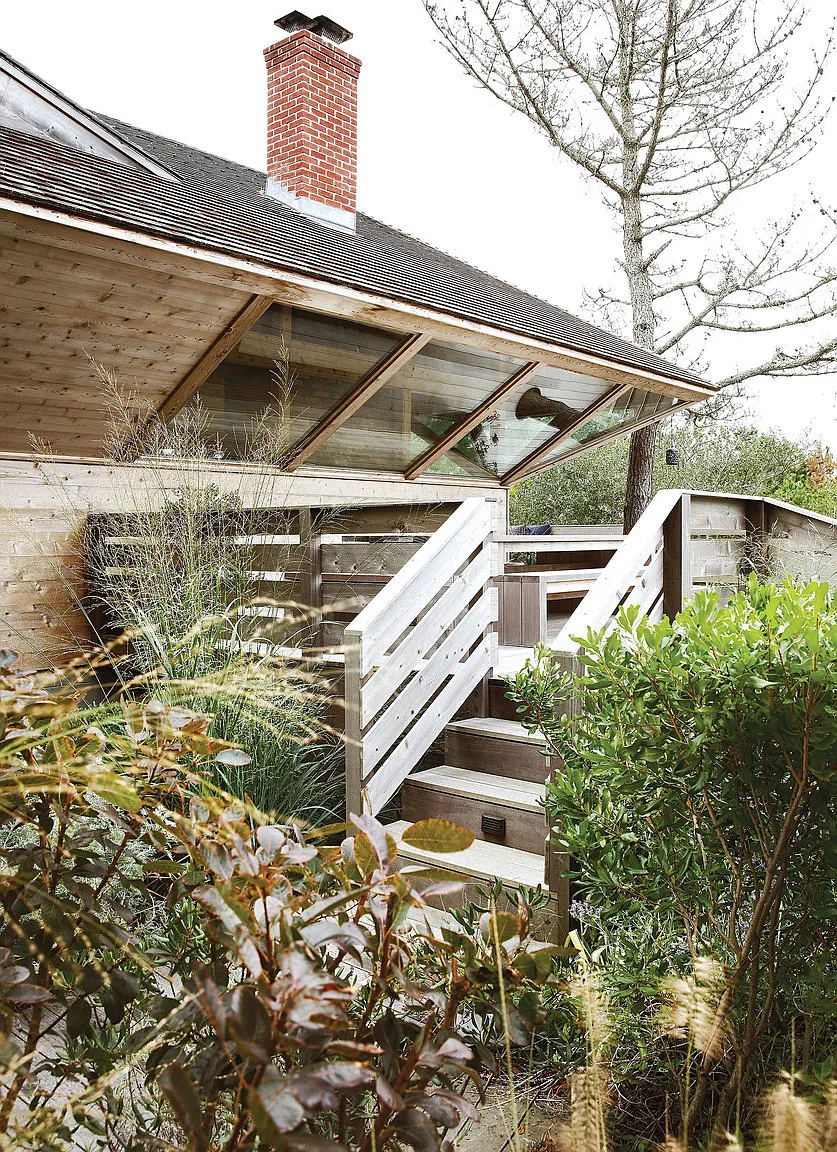 Spectacular Modern — Photo 3