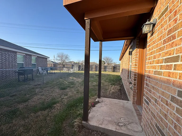 1537 Justin Loop — Photo 25