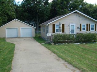 305 E Willow St, Normal, IL 61761