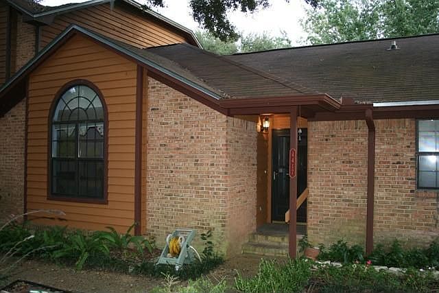 1st image of 4417 Stratfordshire Ct