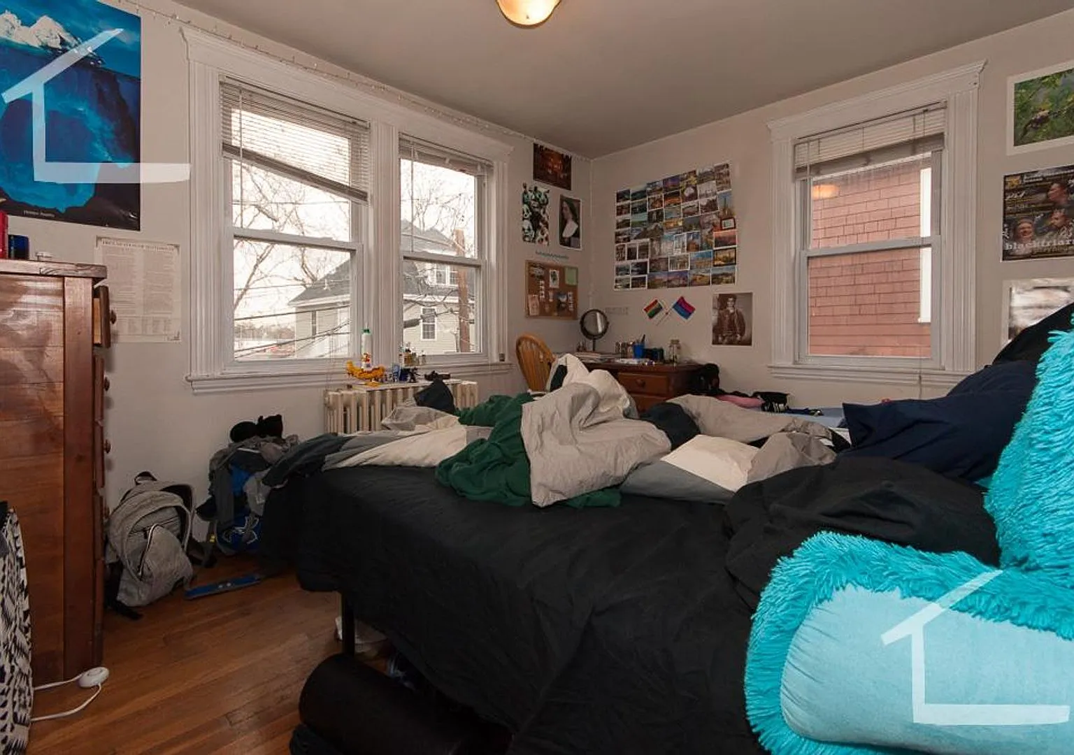 Student Friendly Housing near BU w 2 bathrooms! Laundry in Unit — Photo 4