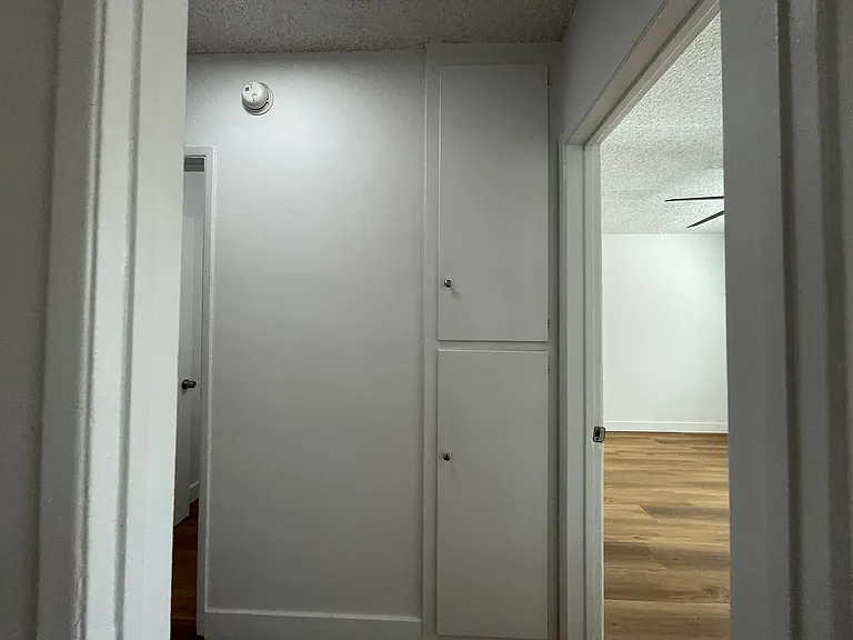 7351 Variel Ave — Photo 22