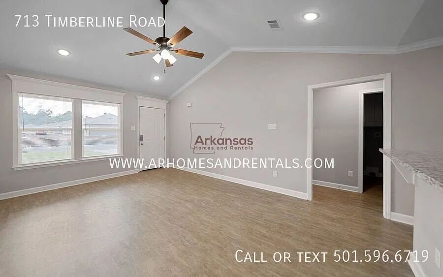 $500 Deposit Octoberfest Special ~ 713 Timberline Road ~ 3 Bedrooms | 2 Bathrooms | 2-Car Garage — Photo 2