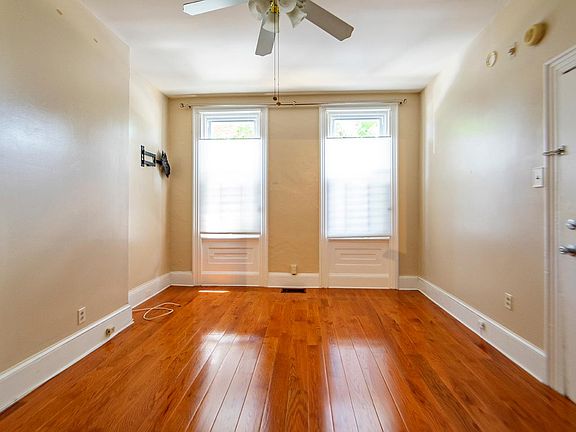5th image of 2055 Catharine St #1