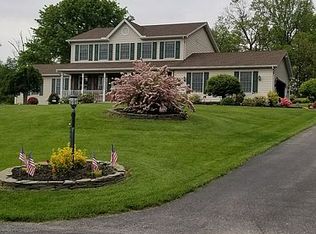 4940 Walters Hatchery Rd, Spring Grove, PA 17362