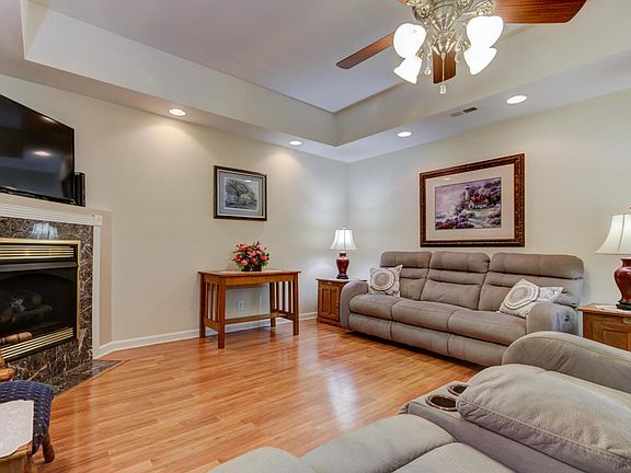 4th image of 2910 Dominion Dr