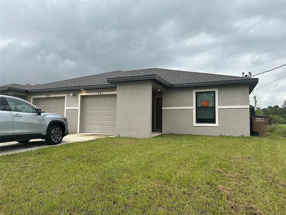 791 Bedford Dr